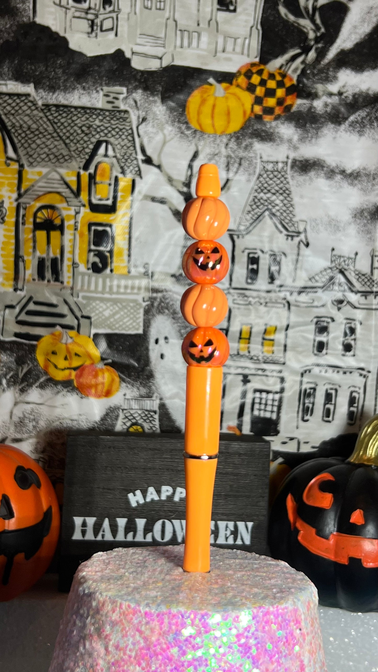 D: pumpkin beadable pen